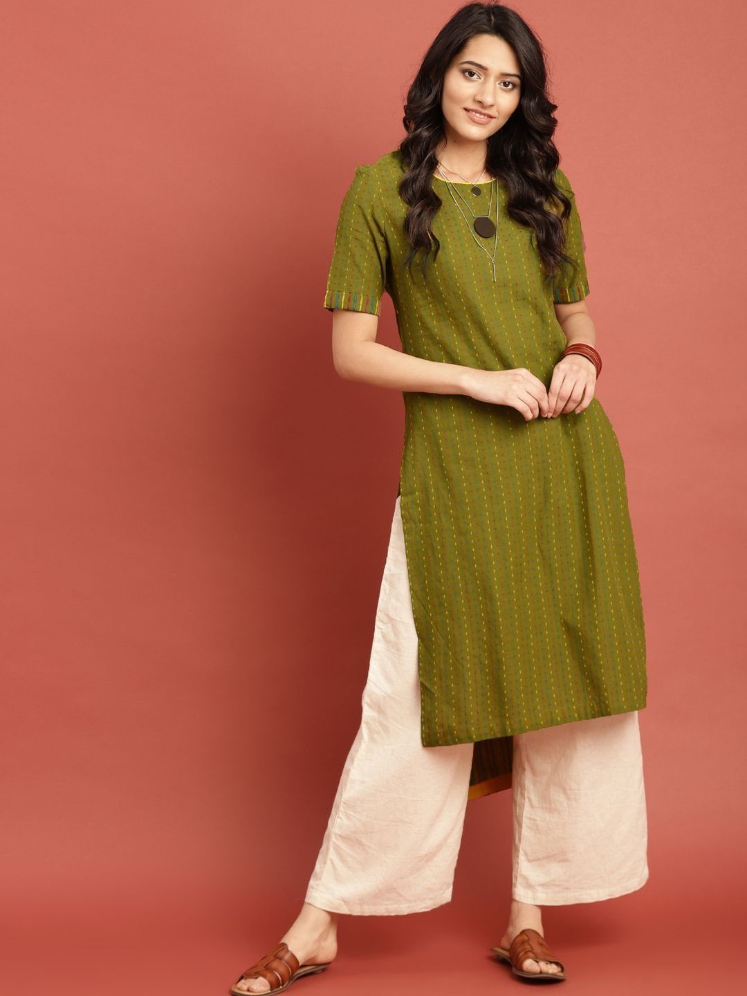 Green Women’s Cotton Round Neck Kurta