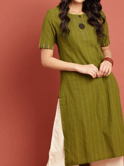 Green Women’s Cotton Round Neck Kurta