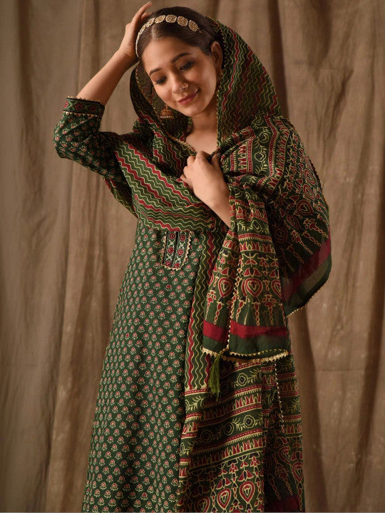 Green Viscose Rayon Printed Kurta with Flared Palazzo & Dupatta
