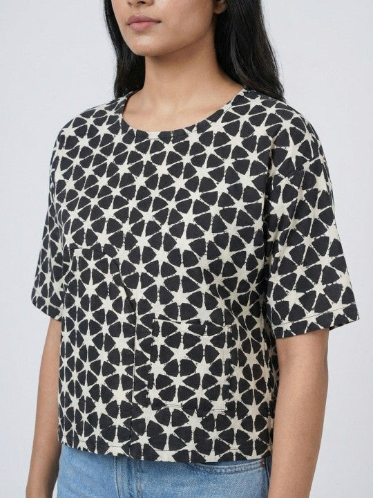 Geometric Print Women’s Round Neck Top